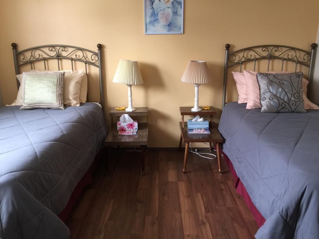 Wild Rose Bed & Breakfast Saskatoon Zimmer foto