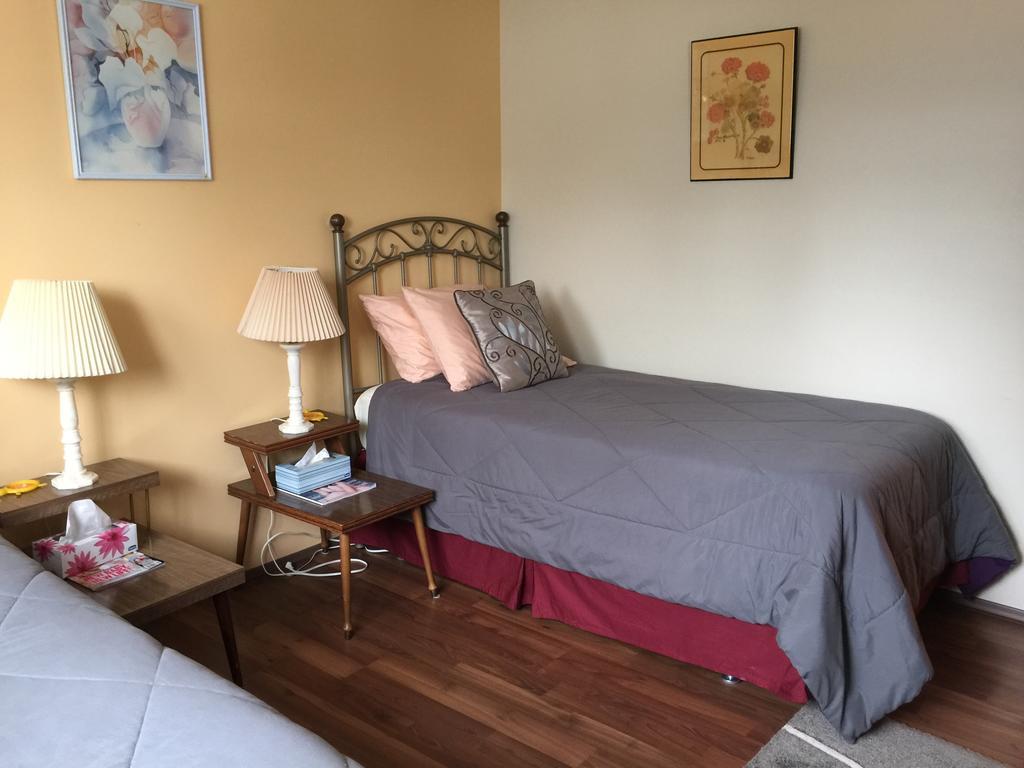 Wild Rose Bed & Breakfast Saskatoon Zimmer foto