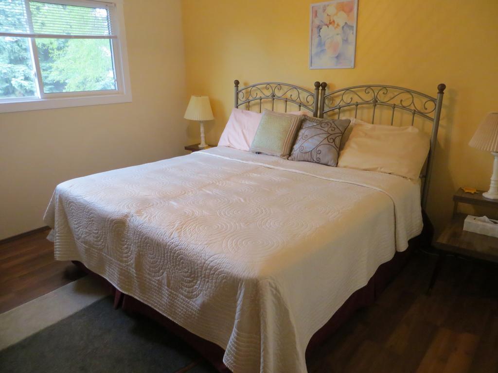 Wild Rose Bed & Breakfast Saskatoon Zimmer foto