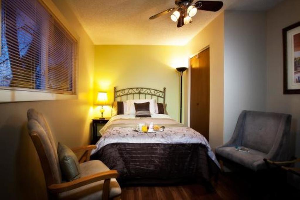 Wild Rose Bed & Breakfast Saskatoon Zimmer foto