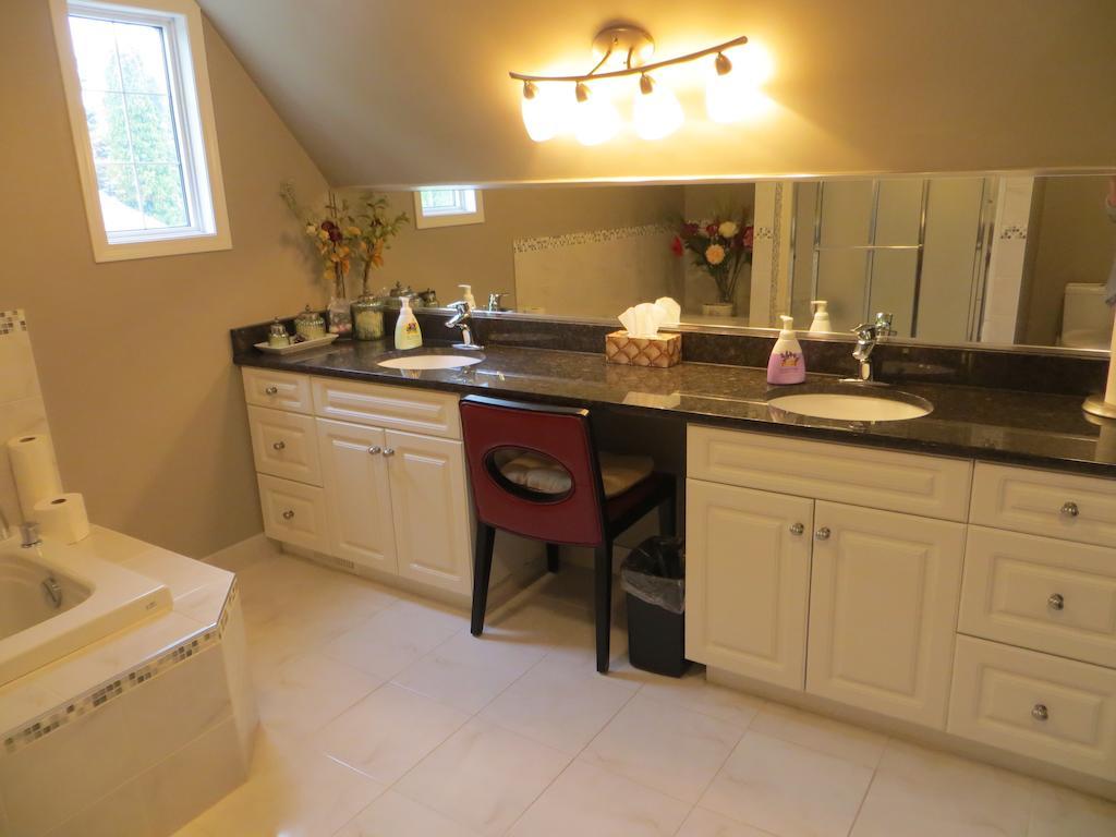 Wild Rose Bed & Breakfast Saskatoon Zimmer foto